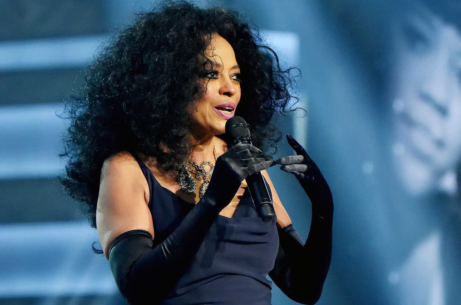 Росс 2022. Diana Ross 2022. Diana Ross 2021. Дайана Росс сейчас 2022г. Diana Ross - Live @ Glastonbury 2022.