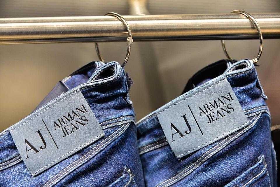Какие джинсы в моде в 2021-2022 году? фото и модные тренды. весна-лето и осень-зима.