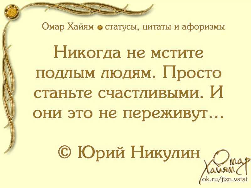 Поп-дива отправилась на ужин с любимым в минималистичной двойке из синего трикотажа