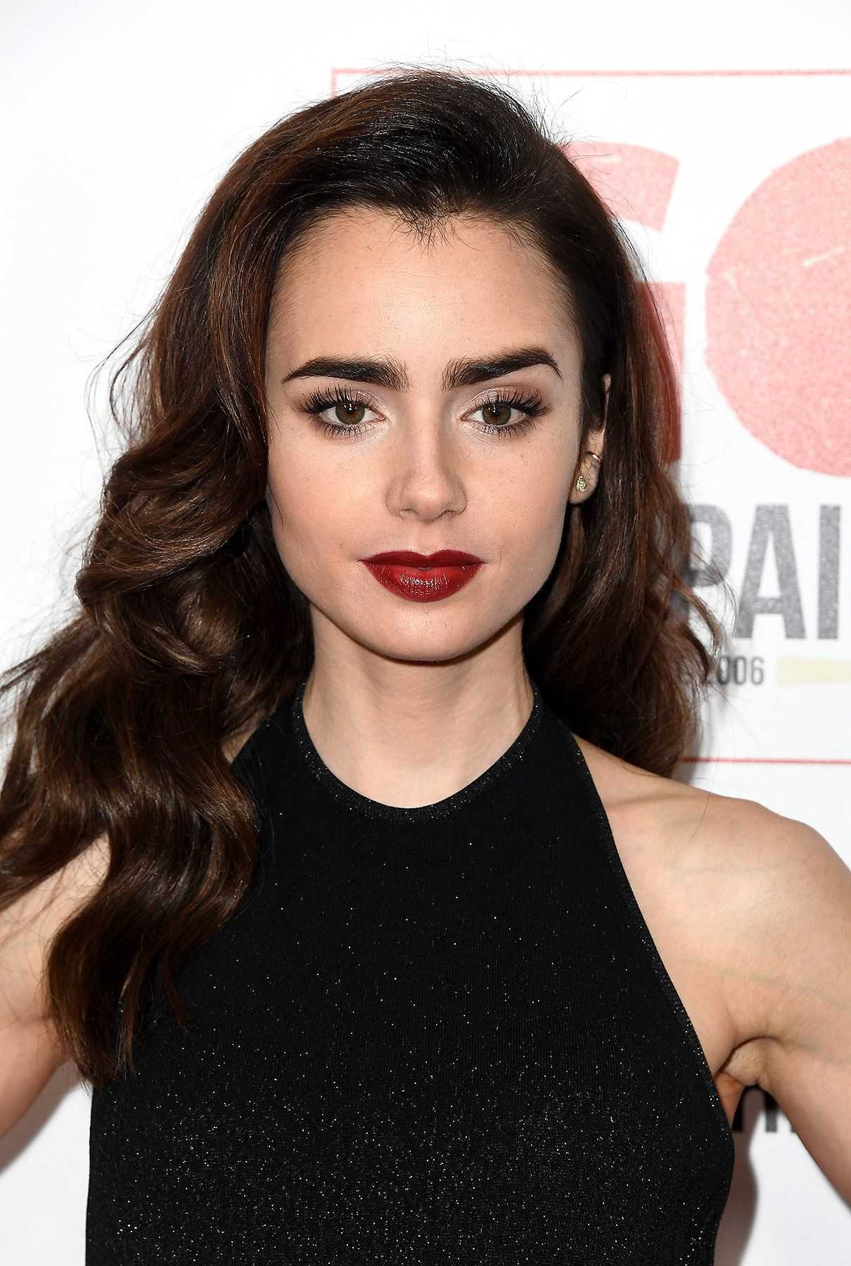 Лилли коллинз. Лили Коллинз. Лили Коллинз Lily Collins. Лили Коллинз 2017. Лили Коллинз улыбается.