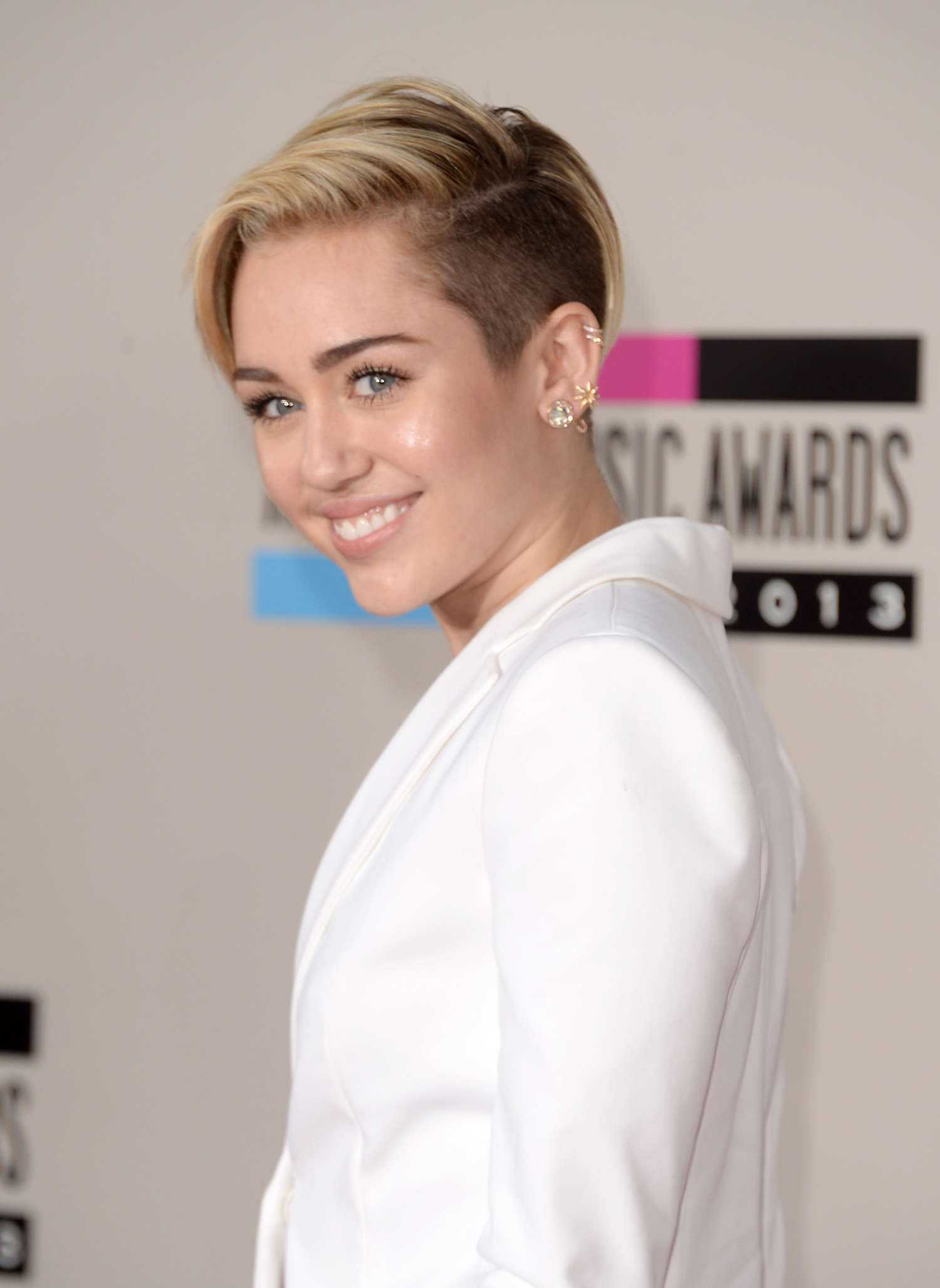 Miley Cyrus машины