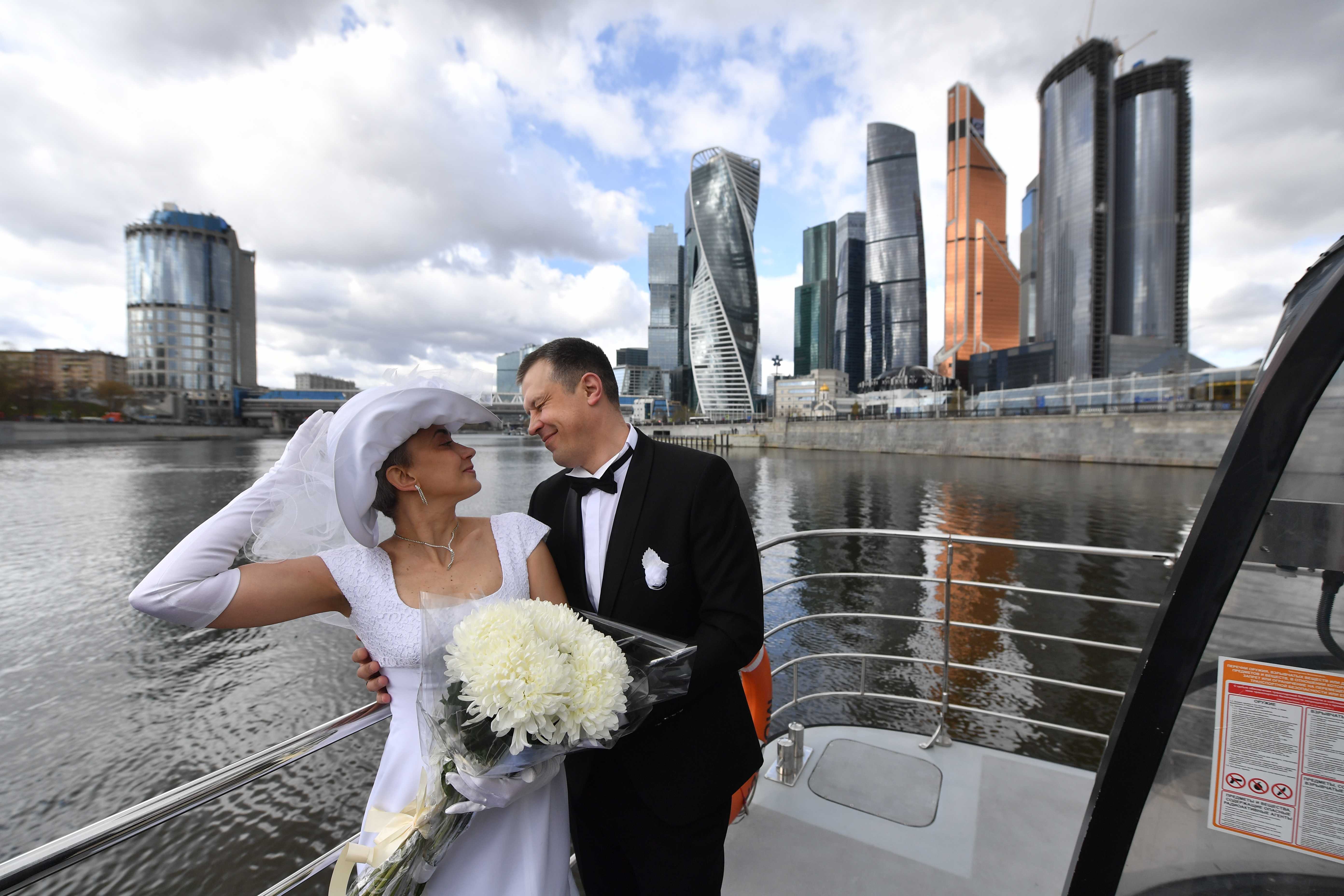Индустрия лас-вегаса: как город стал мировой столицей быстрых свадеб | rusbase